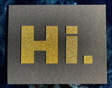 Postkarte mit Glitzerschrift "Hi."