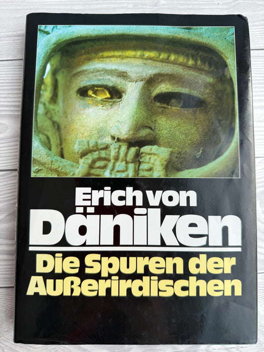 Die Spuren der Außerirdischen - Nachhaltiges Buch