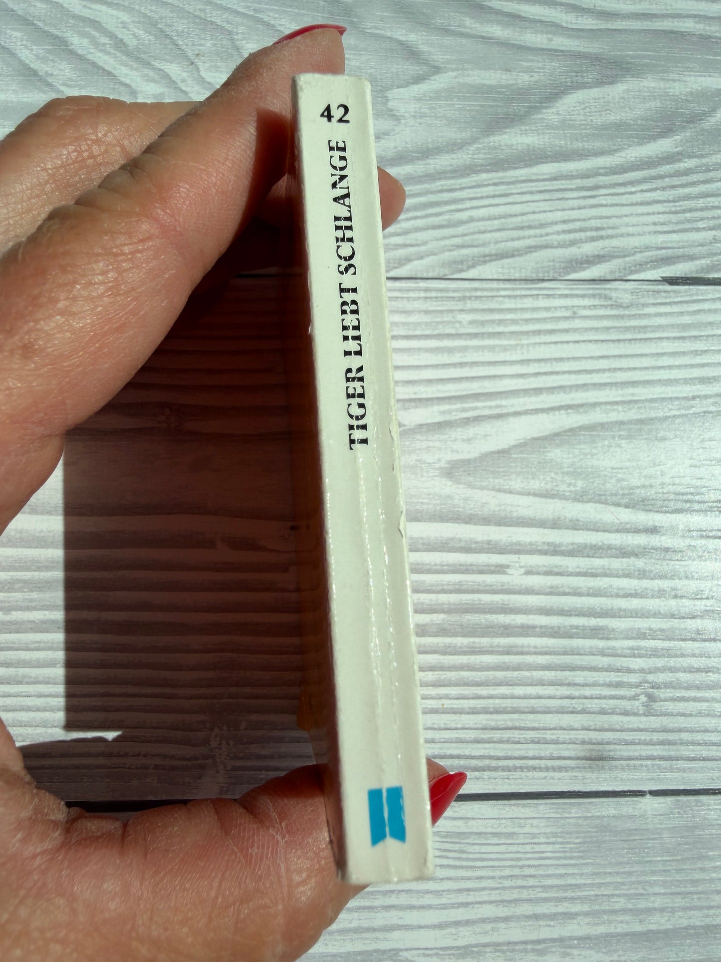 Tiger liebt Schlange - Nachhaltiges Buch