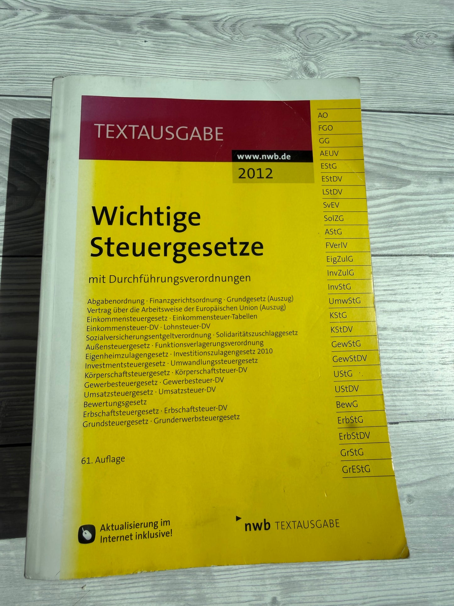 Wichtige Steuergesetze mit Durchführungsverordnungen - Nachhaltiges Buch