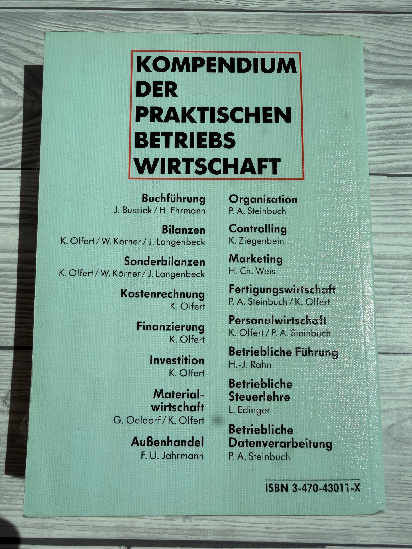 Betriebliche Führung - Nachhaltiges Buch