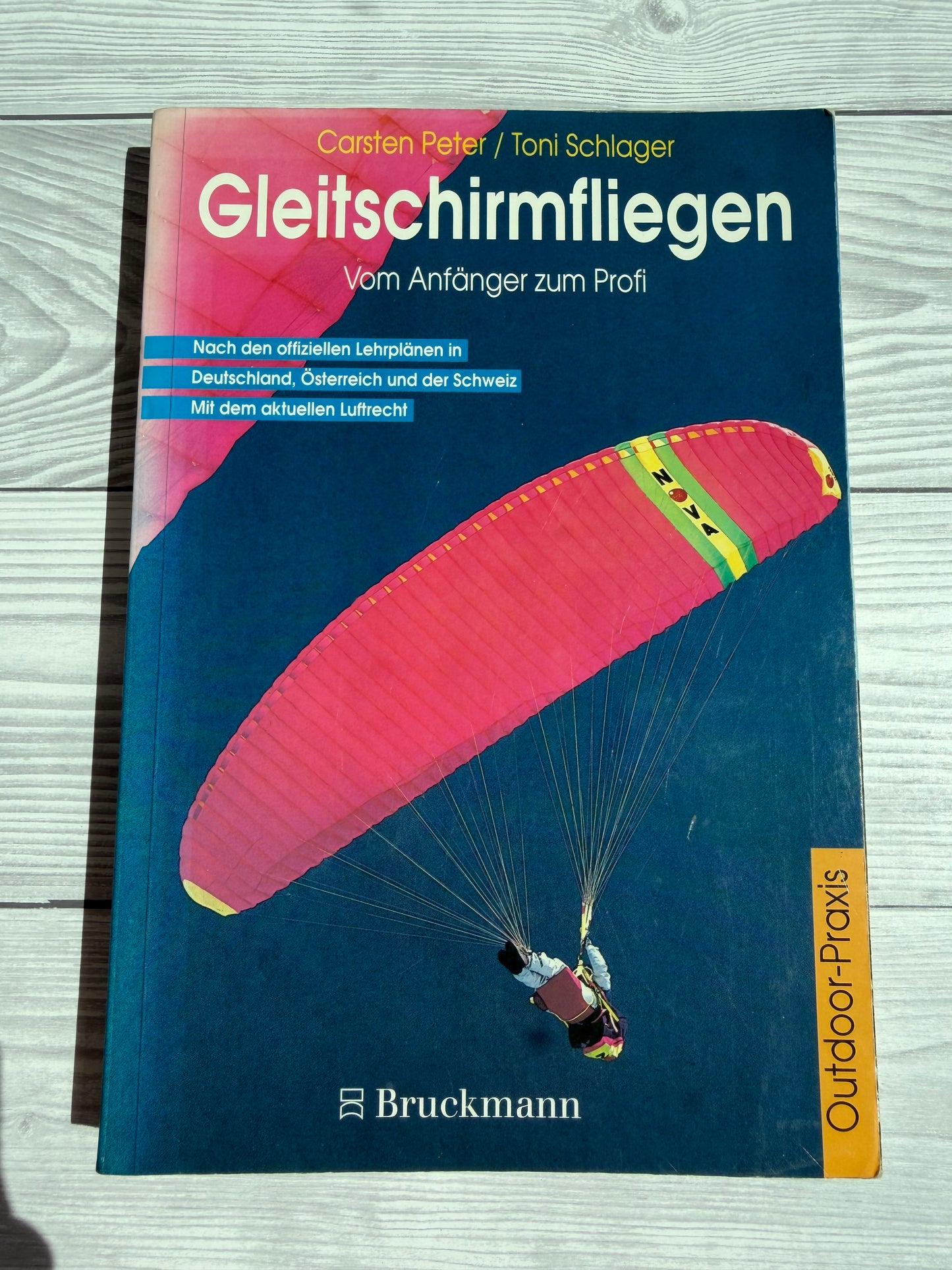 Gleitschirmfliegen - Nachhaltiges Buch