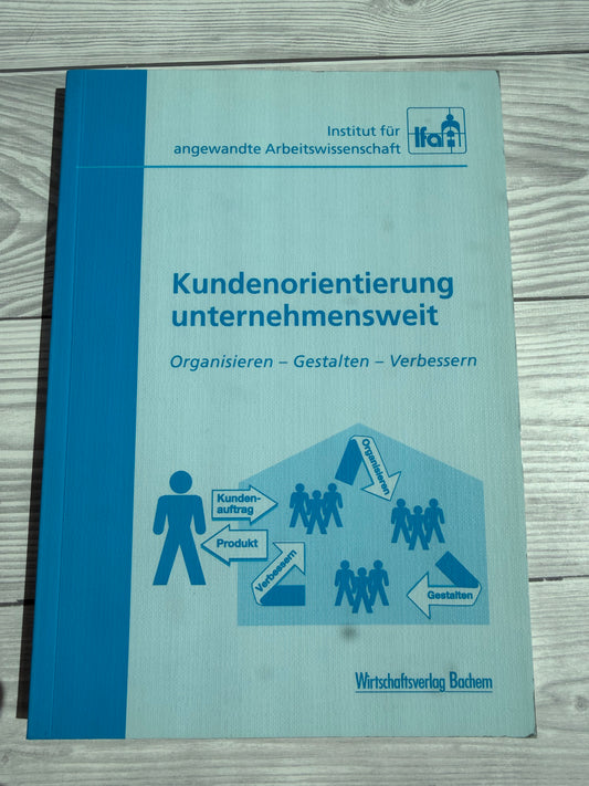 Kundenorientierung unternehmensweit - Nachhaltiges Buch